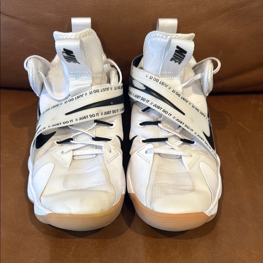 Nike React HyperSet Volleyball Shoes- Women’s 9.5